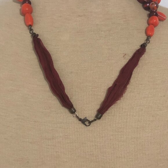 Womens Orange Bead & Wood Chunk Necklace. - Picture 5 of 5